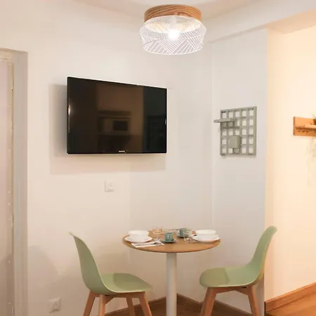 Apartment Charming For 2 In The Heart Of *