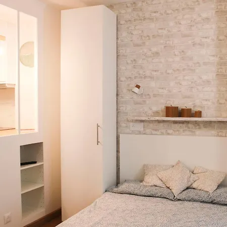 Apartment Charming For 2 In The Heart Of