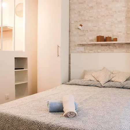 Apartment Charming For 2 In The Heart Of *